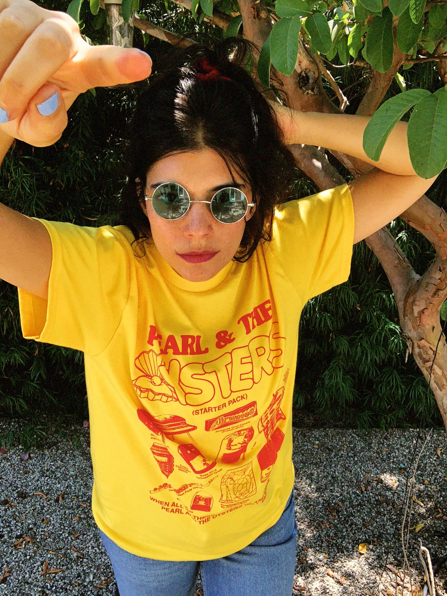 Pearl & the Oysters starter pack t-shirt (YELLOW)