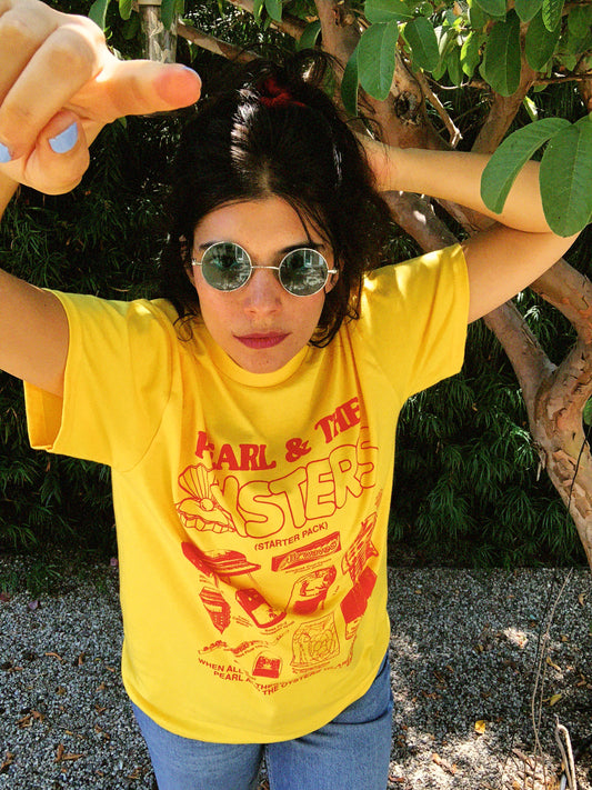 Pearl & the Oysters starter pack t-shirt (YELLOW)