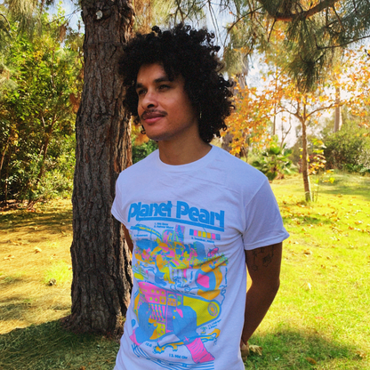T-shirt: PLANET PEARL